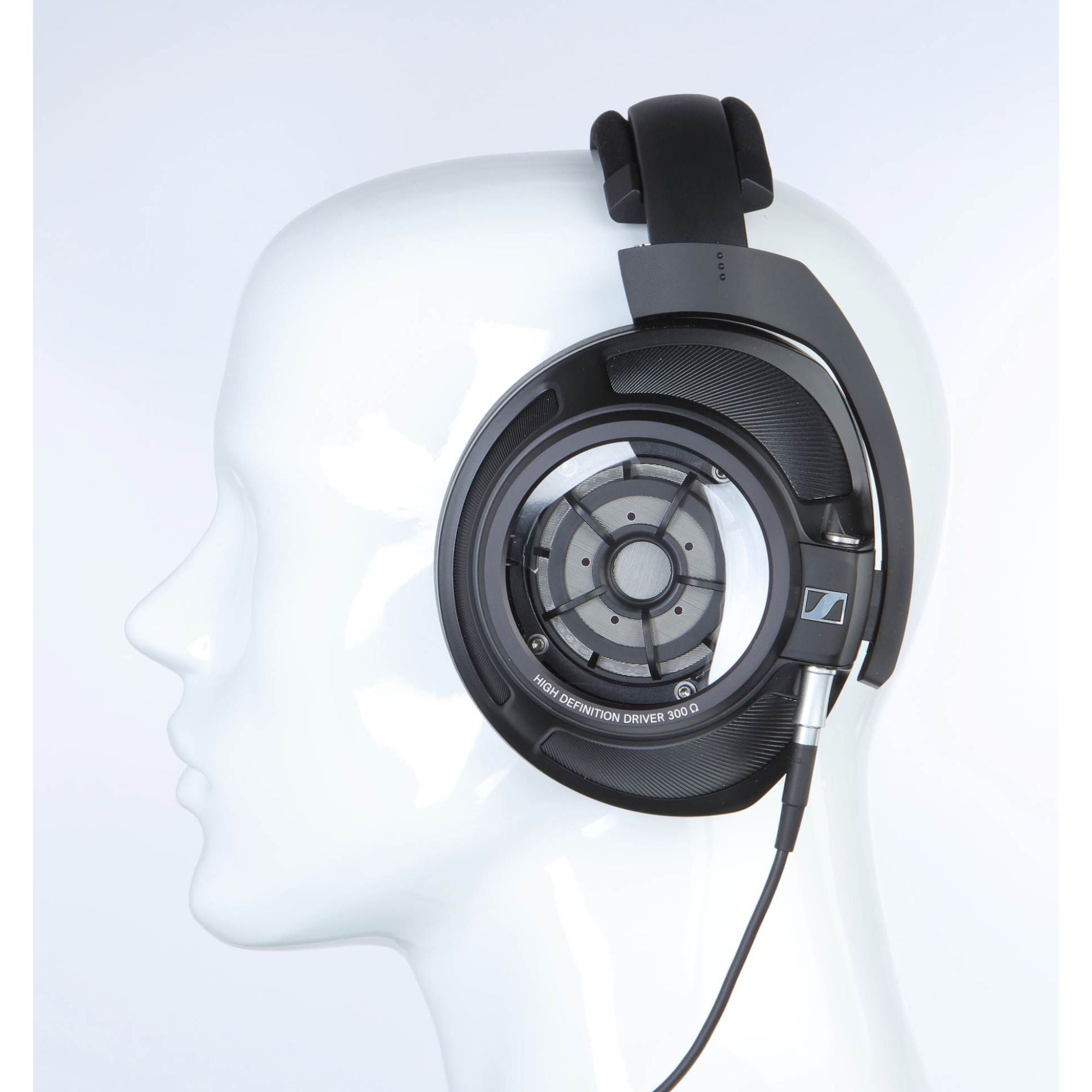 Sennheiser HD 820 Closed-Back Stereo Over-Ear Headphones, Sennheiser, Headphones - AVStore.in