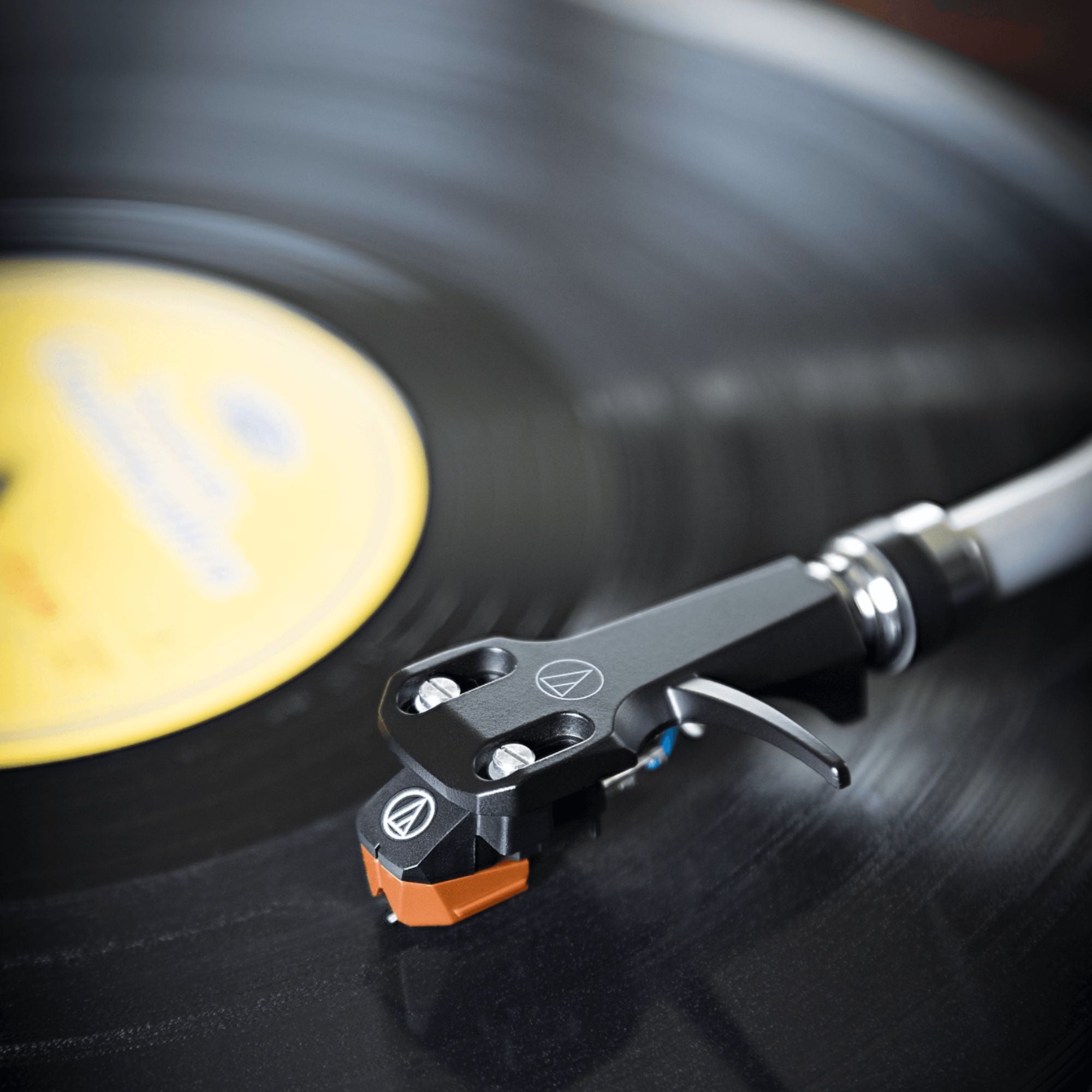 Audio Technica AT-VM95EN/H Headshell/Cartridge Combo Kit, Audio-Technica, Turntable Cartridge - AVStore.in