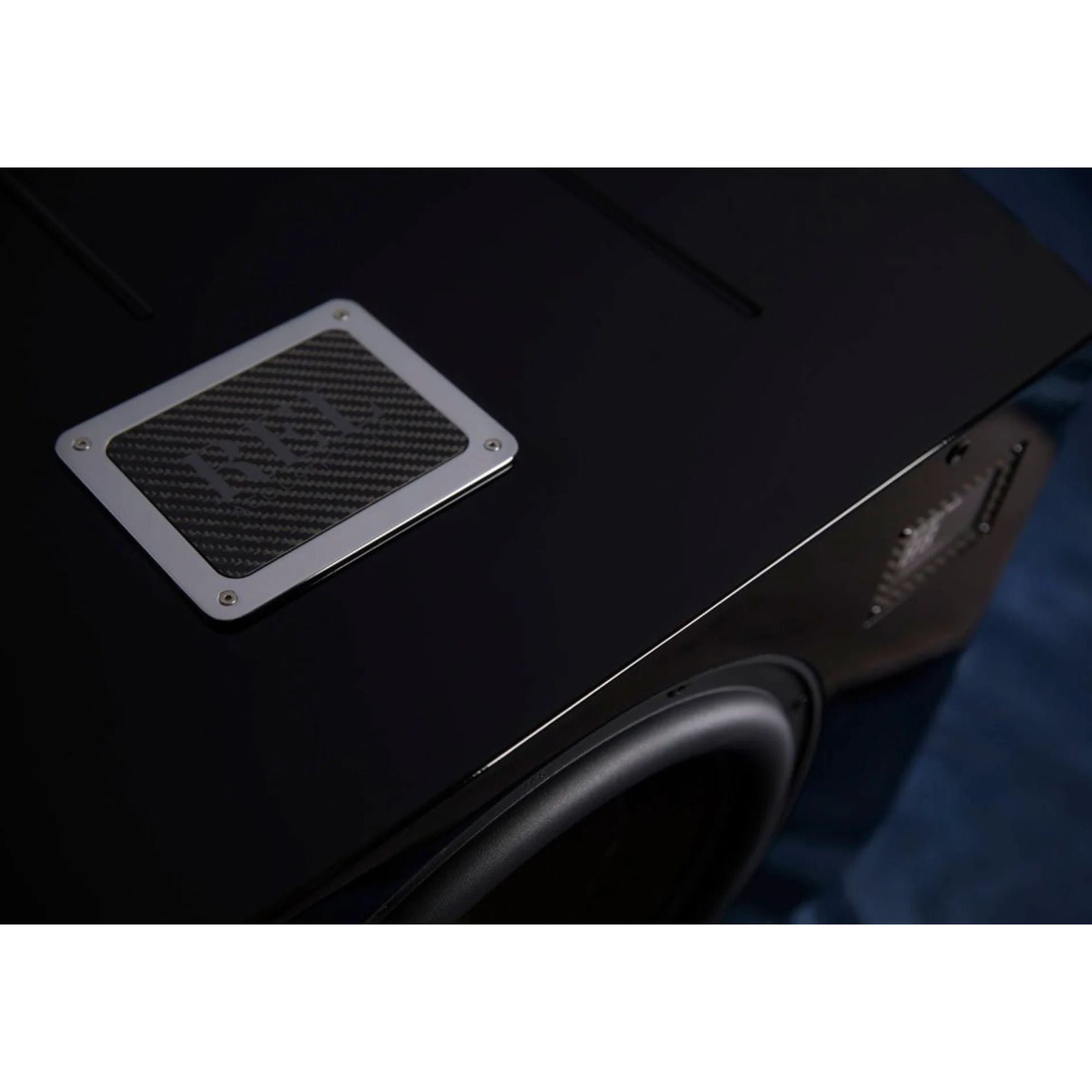 REL Acoustics No. 32 - 15" Active Subwoofer