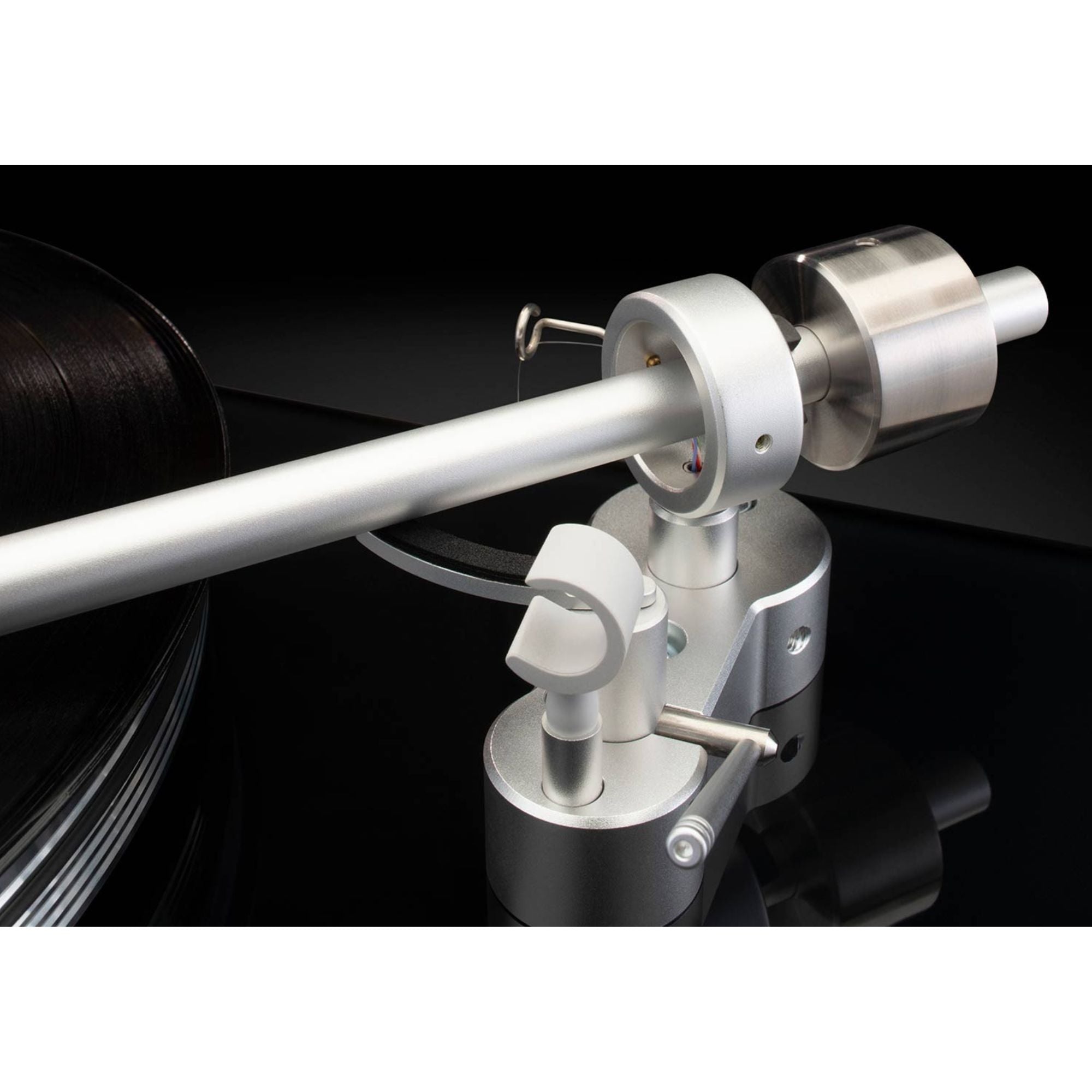 McIntosh Labs MTI100 - Integrated Turntable - AVStore