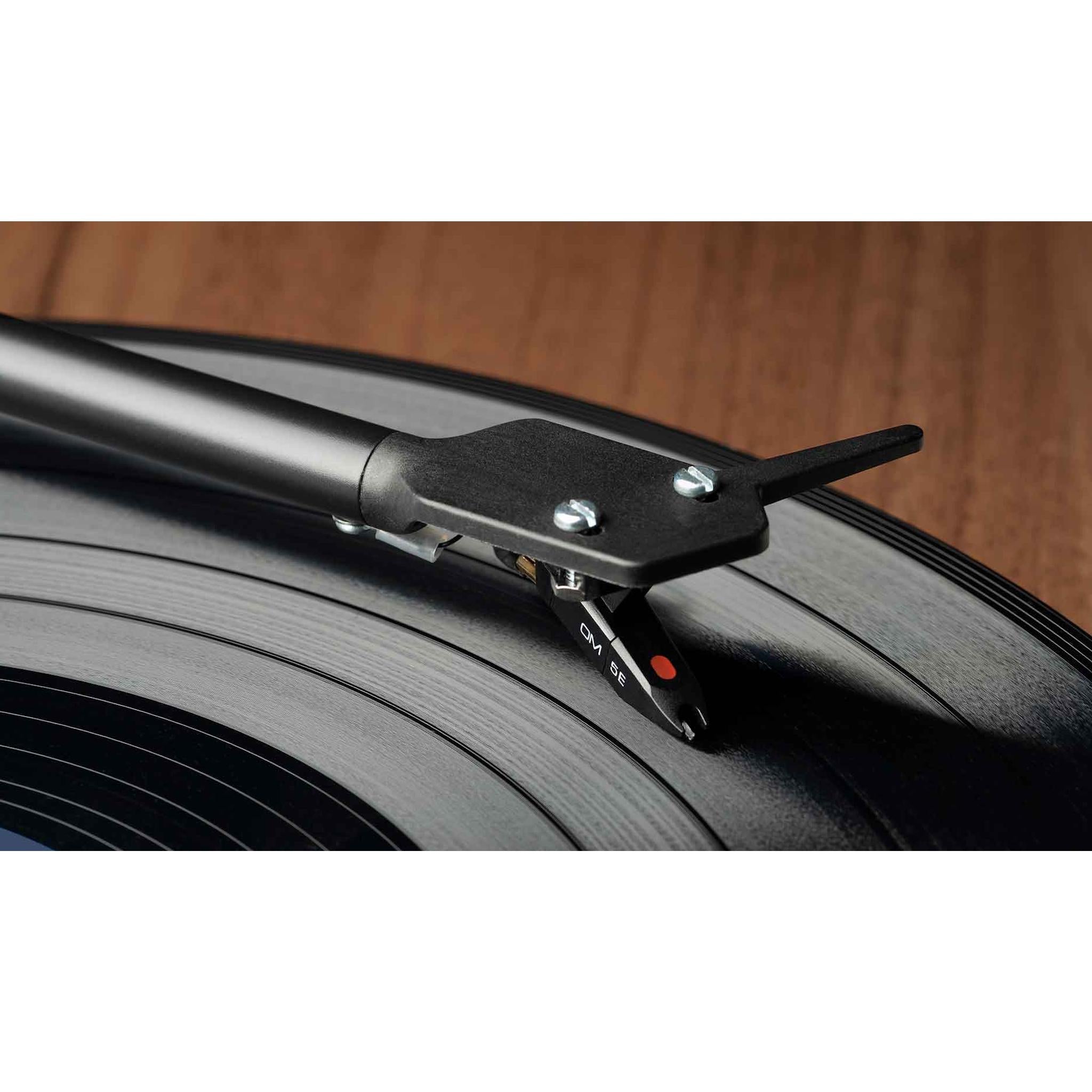 Pro-Ject E1 Phono (OM5e) - Turntable - AVStore