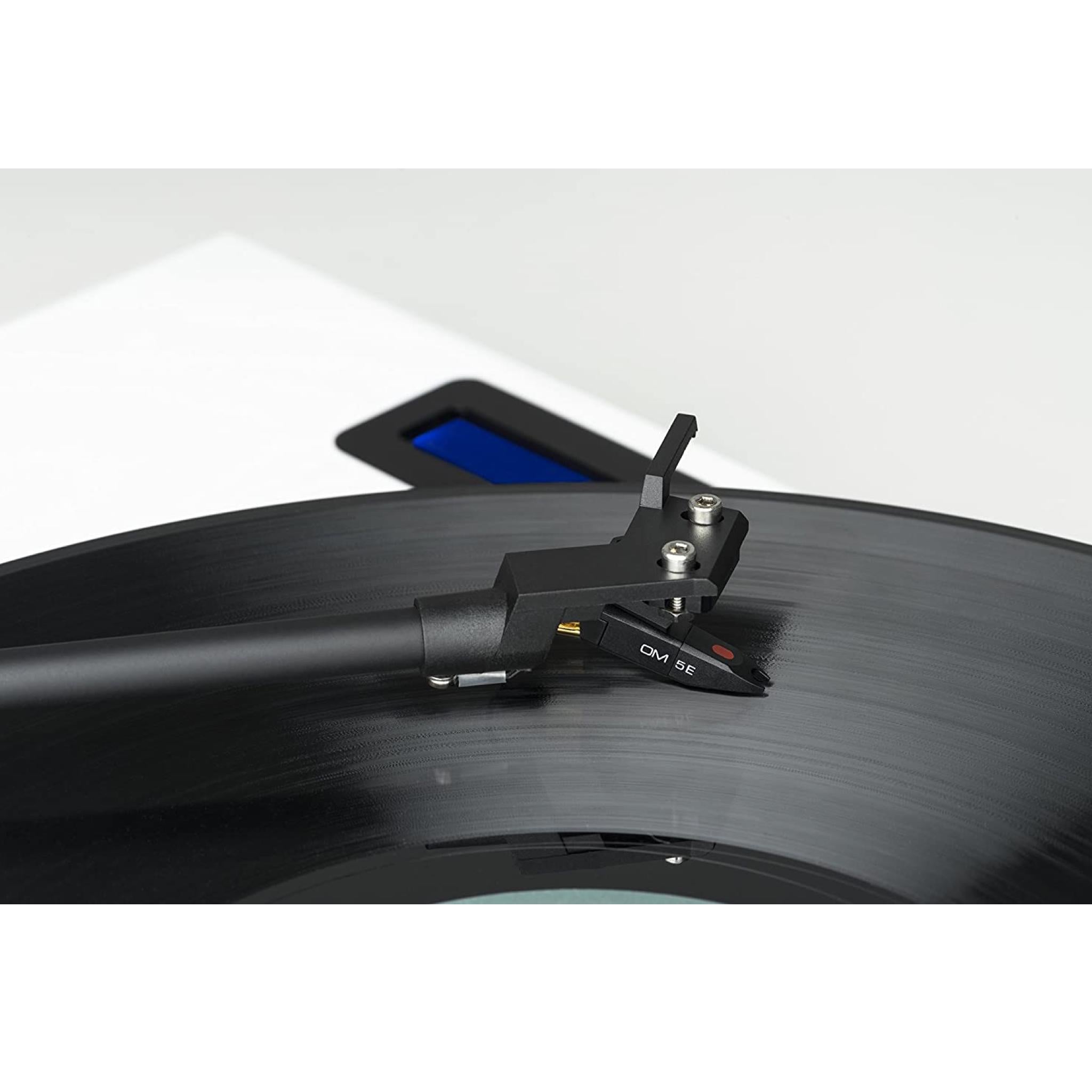 Pro-Ject Juke Box E (OM5e) - Turntable - AVStore