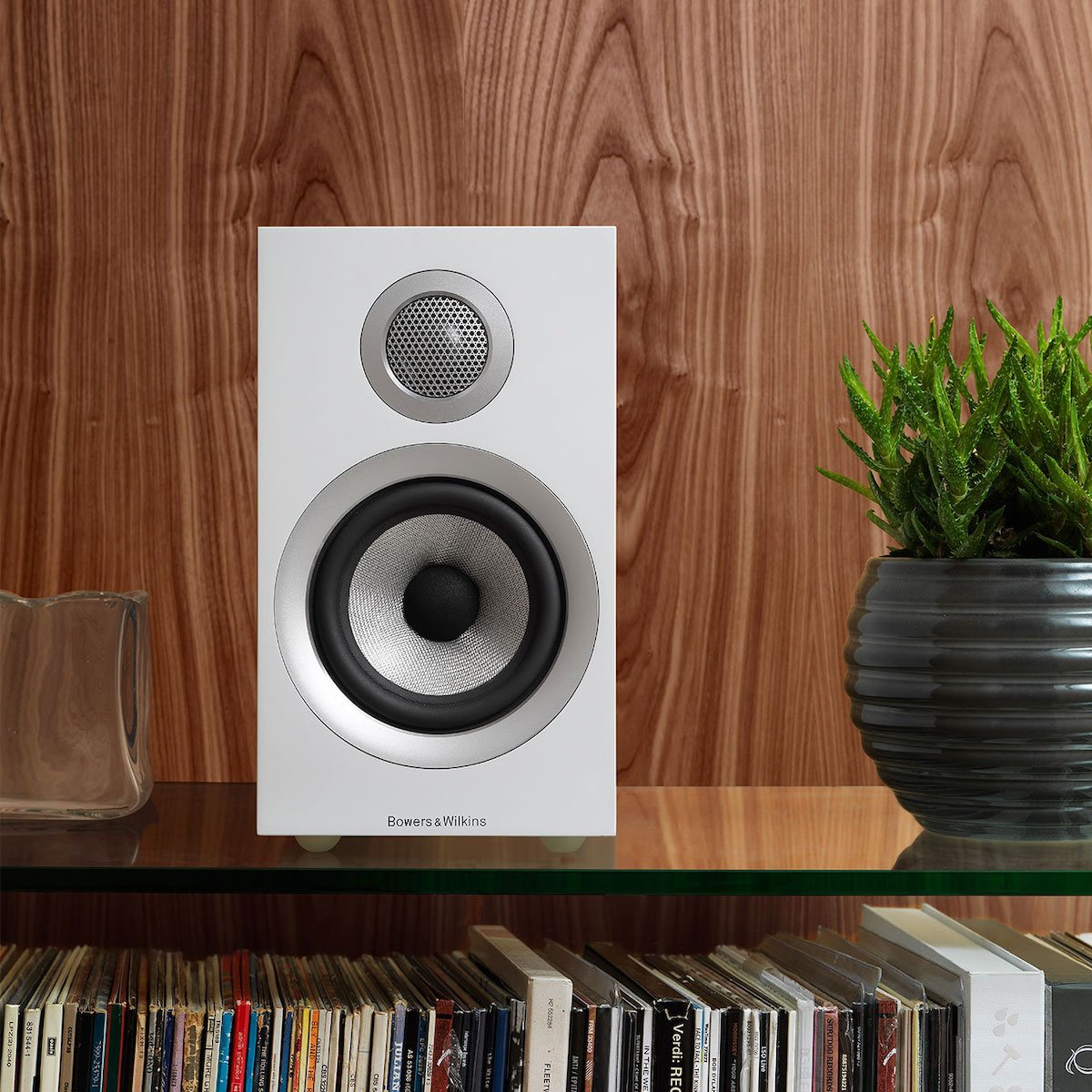 Bowers & Wilkins 707 S2 - Bookshelf Speaker - Pair - AVStore