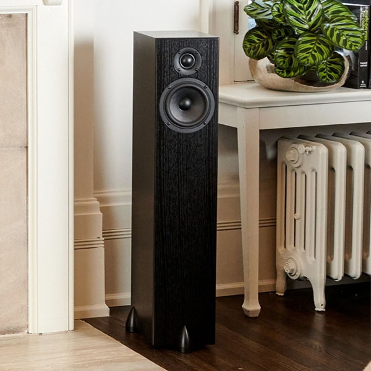 Totem Acoustic Bison Tower 2-Way Floorstanding Speakers - Pair