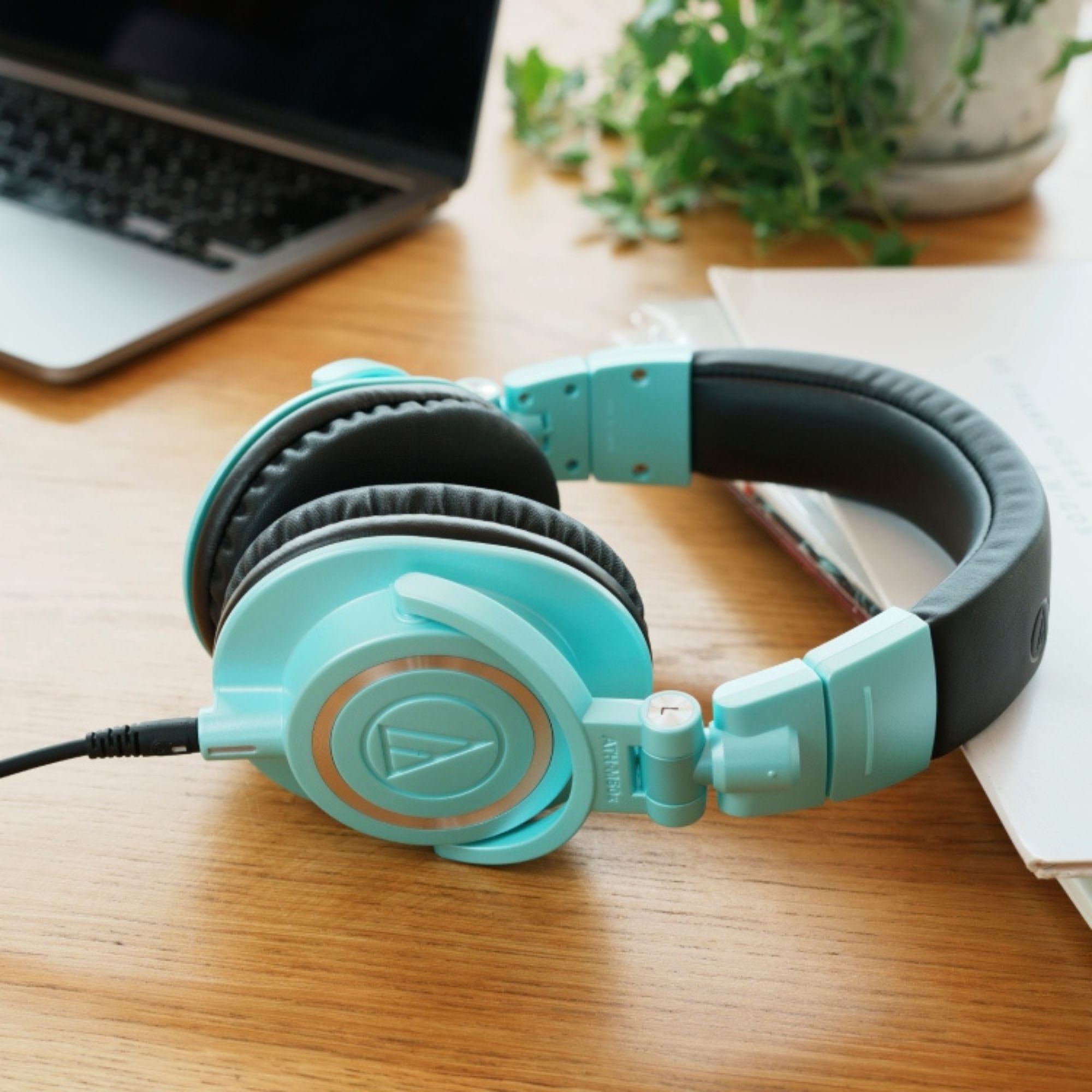 Audio Technica ATH-M50X Professional Monitor Headphones