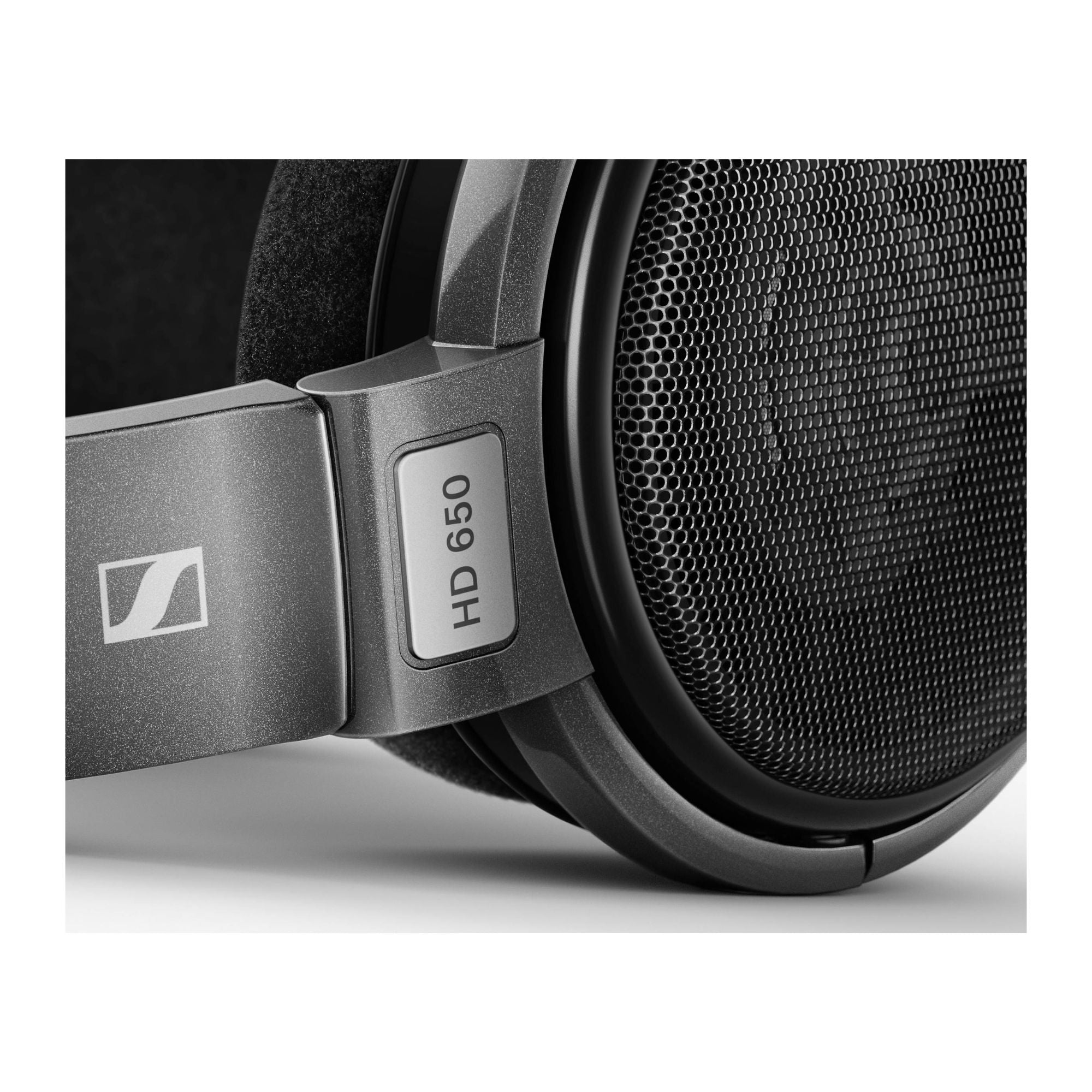 Sennheiser HD 650 Stereo Reference Headphones