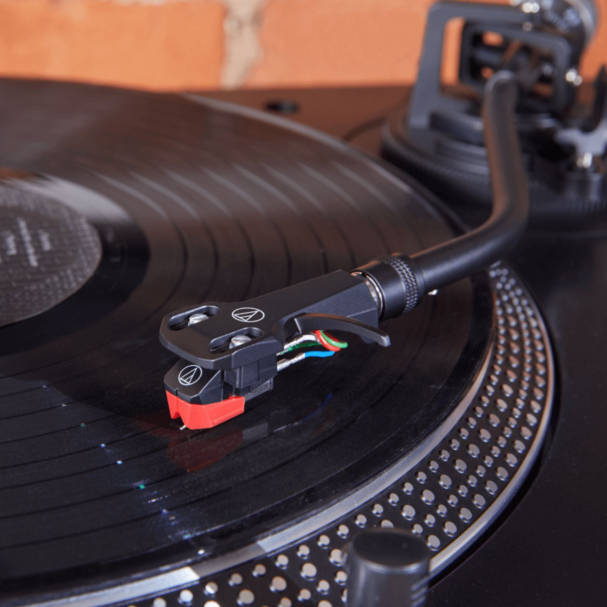 Audio Technica AT-VM95ML/H Headshell/Cartridge Combo Kit, Audio-Technica, Turntable Cartridge - AVStore.in
