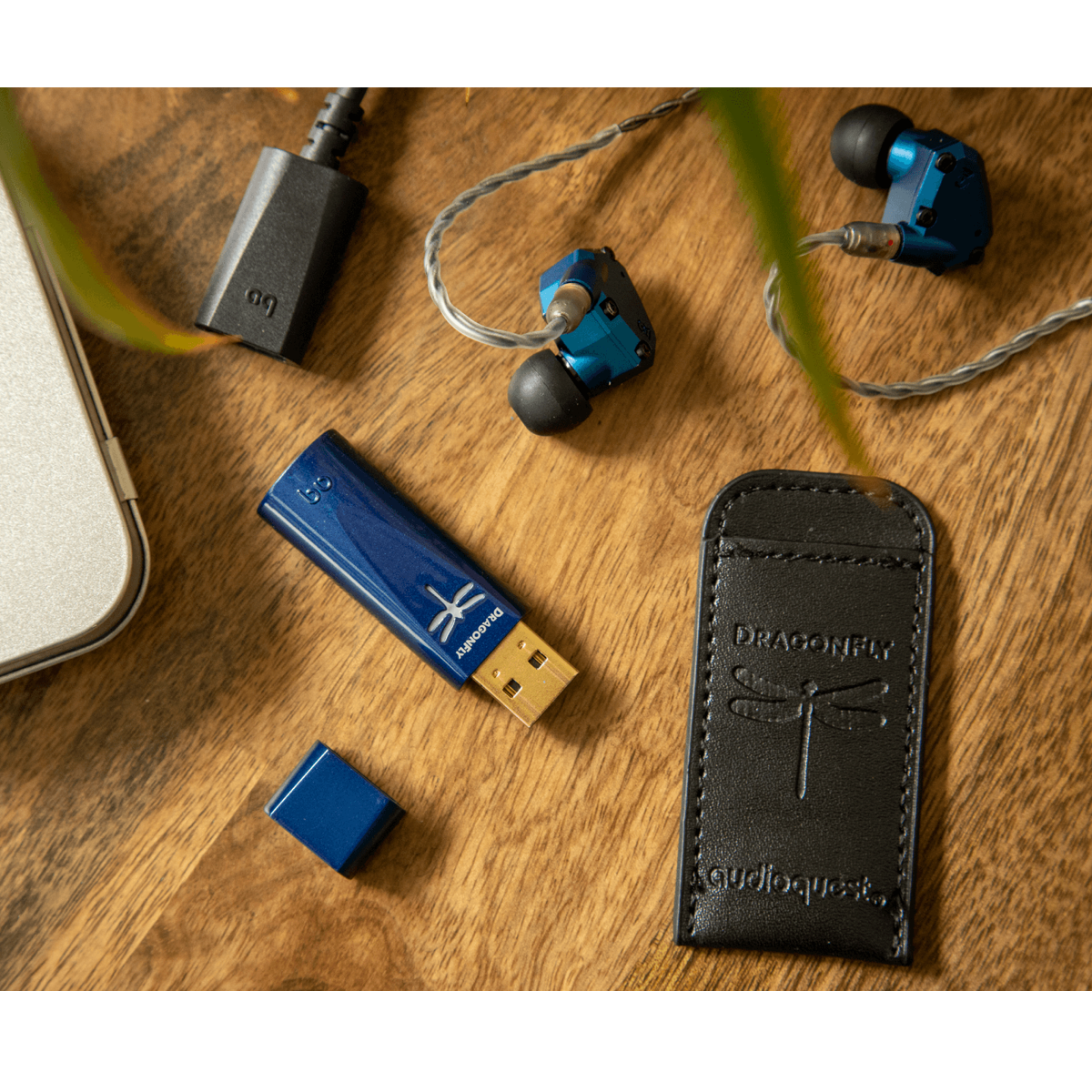 AudioQuest Dragonfly Cobalt - USB DAC + Preamp + Headphone Amplifier - AVStore