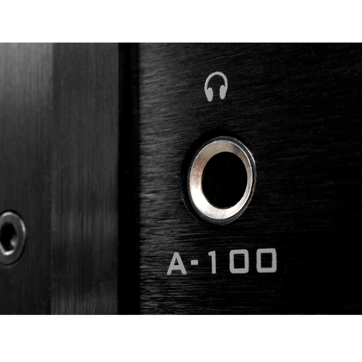 Emotiva A-100 - Stereo Amplifier - AVStore